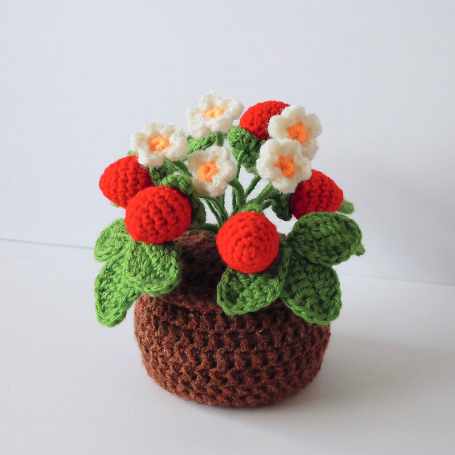 Strawberry Plant in Pot Amigurumi Crochet Pattern