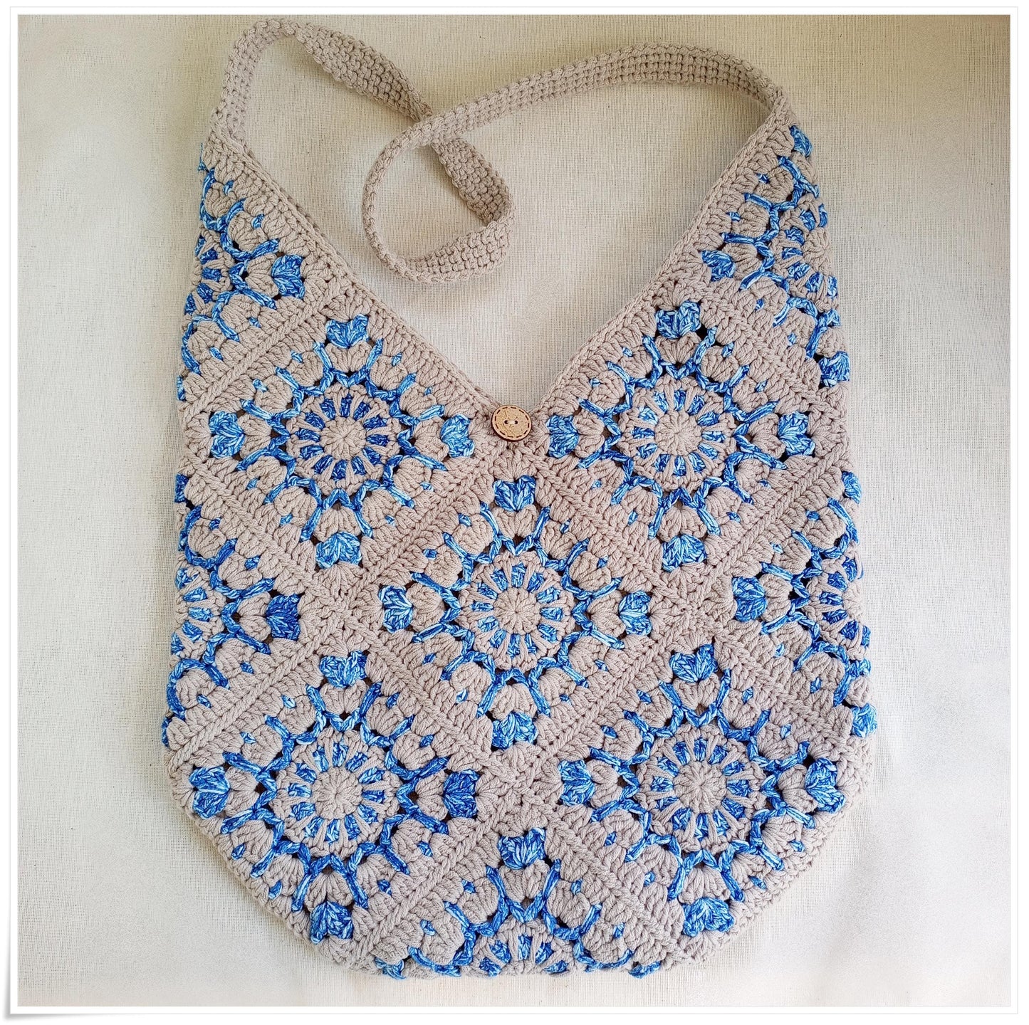 Fashionable Everyday Project Bag Crochet Pattern