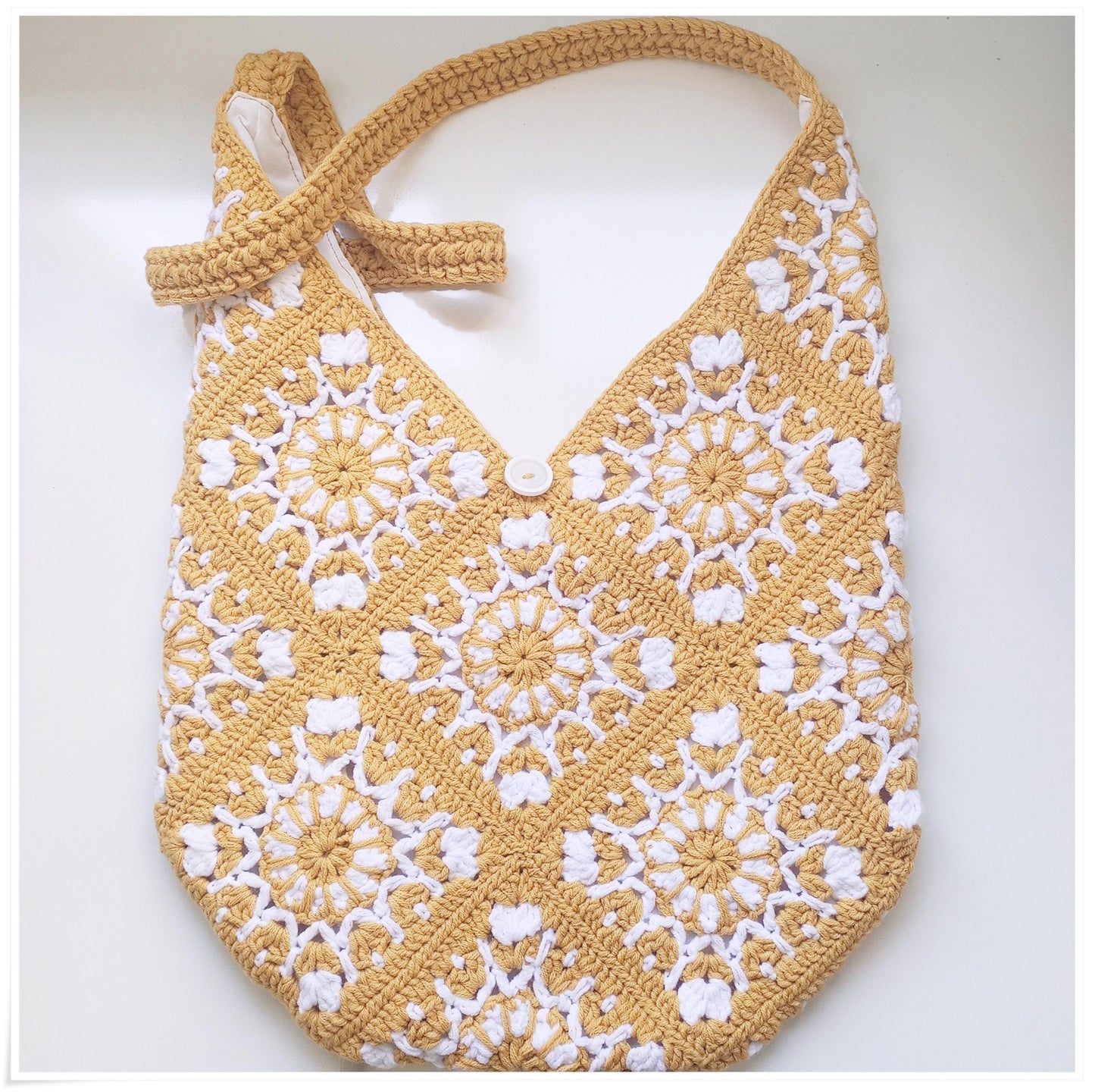 Fashionable Everyday Project Bag Crochet Pattern