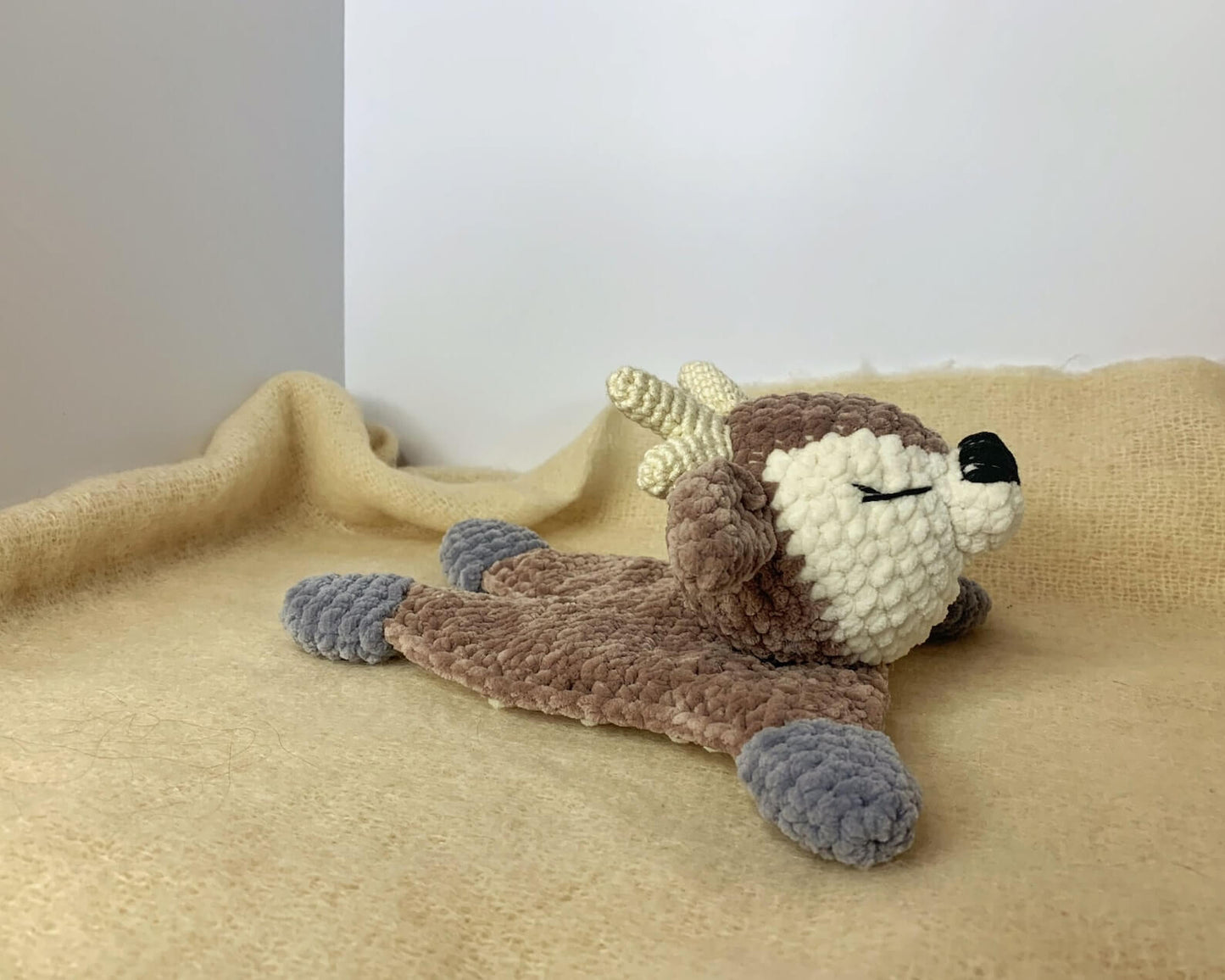 Deer Lovey Security Blanket Crochet Pattern