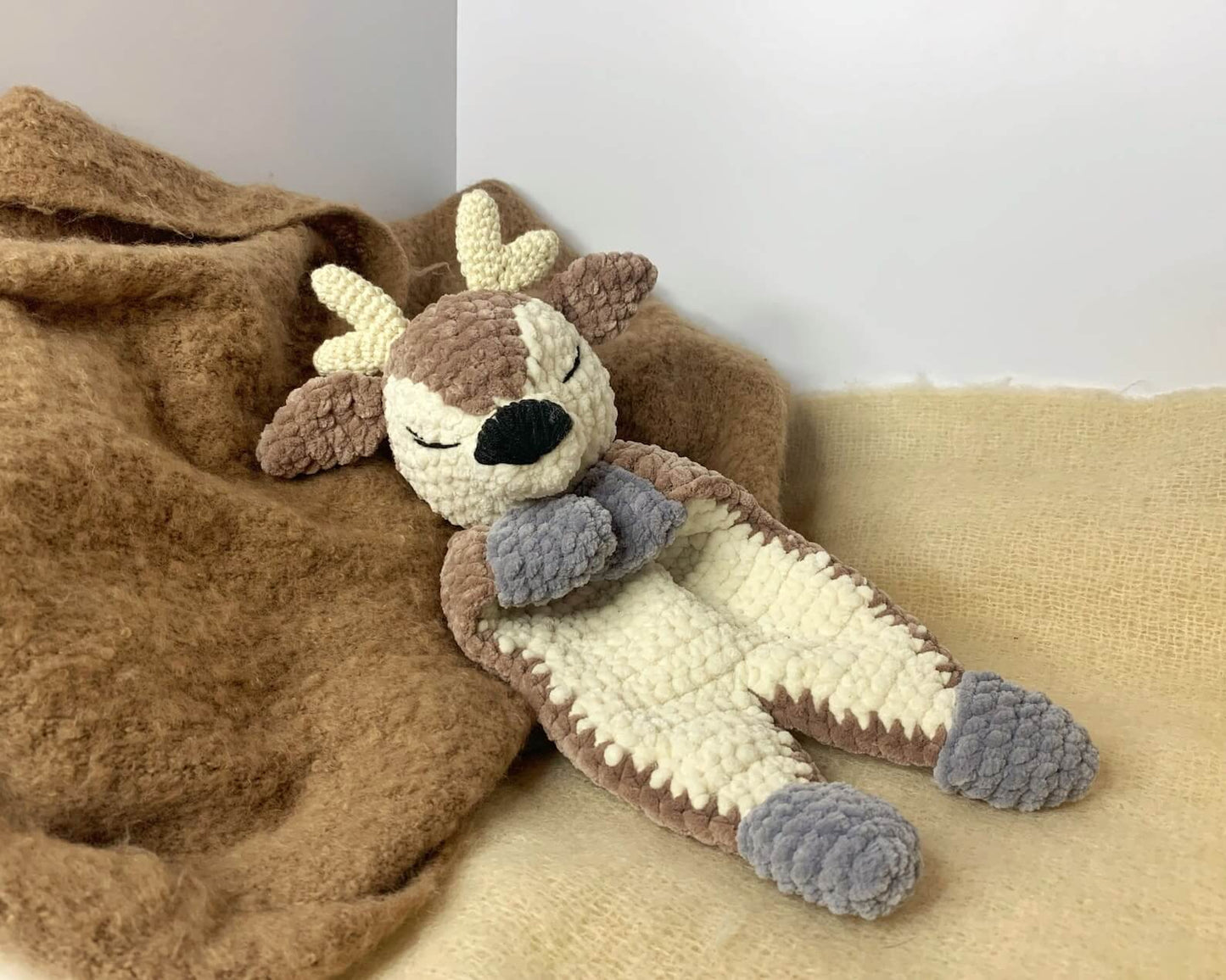 Deer Lovey Security Blanket Crochet Pattern